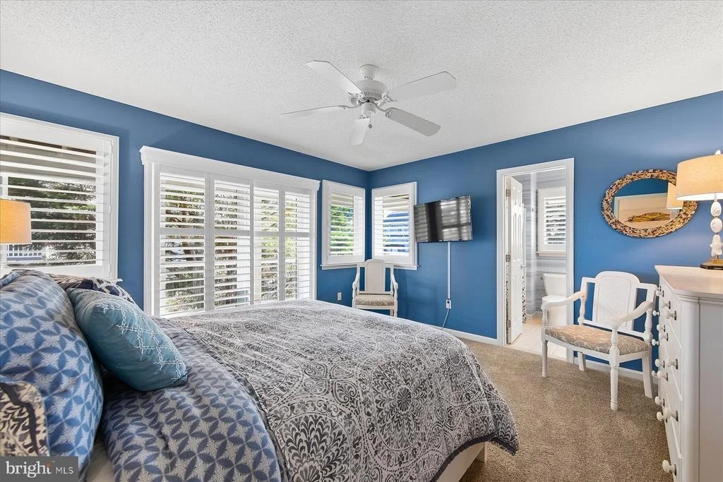 Photo of 36764 BAYSIDE DRIVE