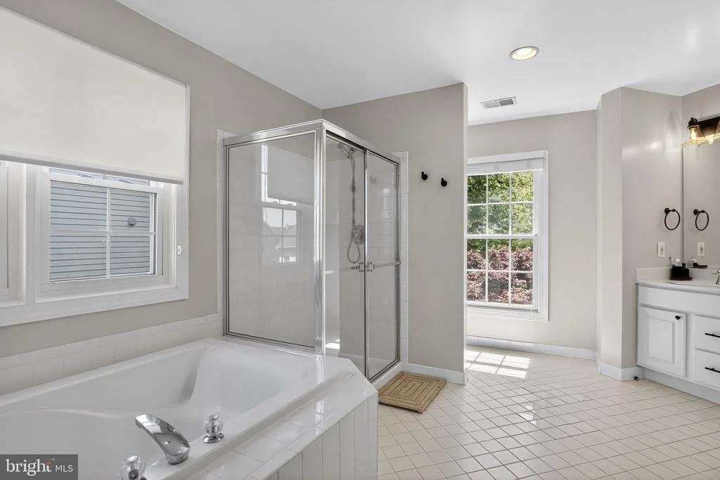 Photo of 21104 HICKORY FOREST WAY