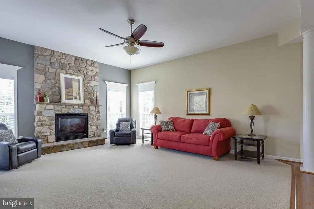 Photo of 619 PINEVIEW COURT