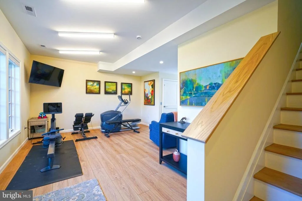 Photo of 410 PILOTTOWN ROAD