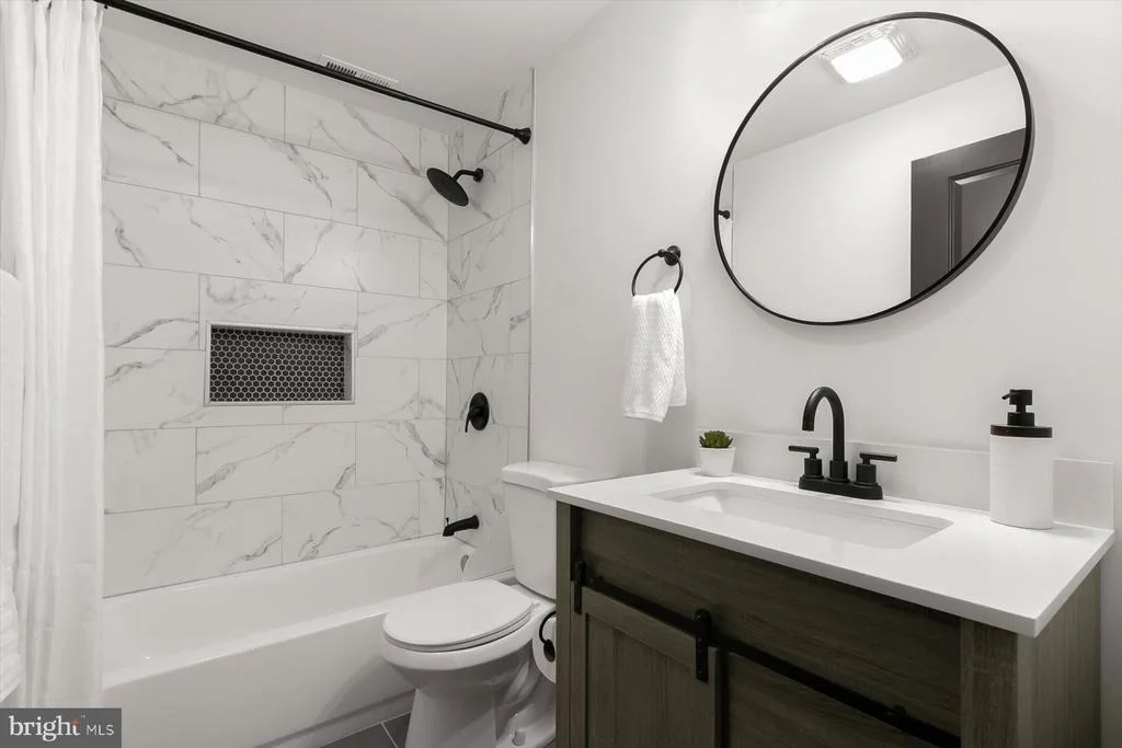 Photo of 579 WEST DRIVE