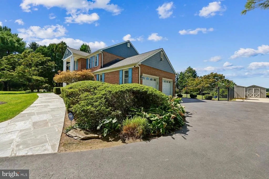 Photo of 21704 STABLEVIEW DRIVE
