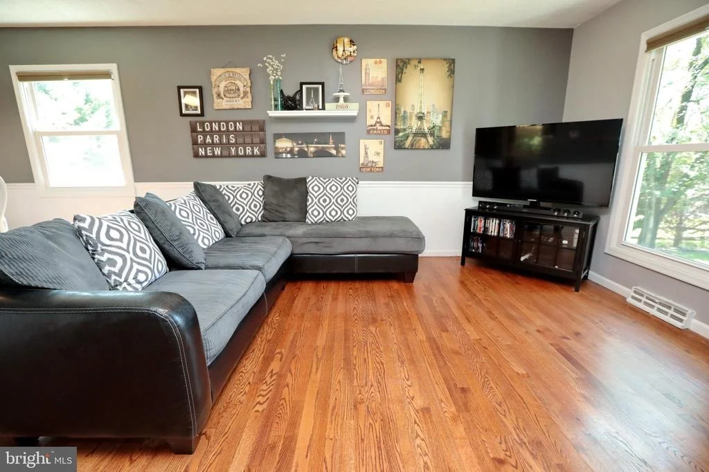 Photo of 5016 SKYLARK DRIVE
