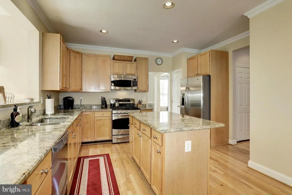 Photo of 4824 BROOM DRIVE