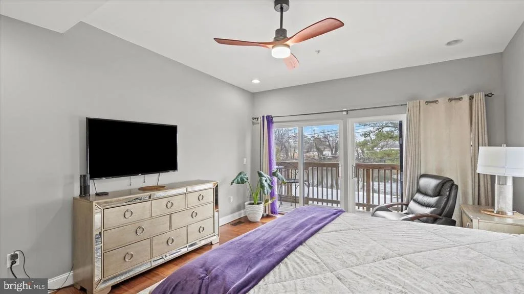 Photo of 3145 BAYBRIAR ROAD