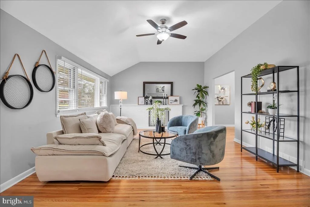 Photo of 180 CHERRY TREE LANE