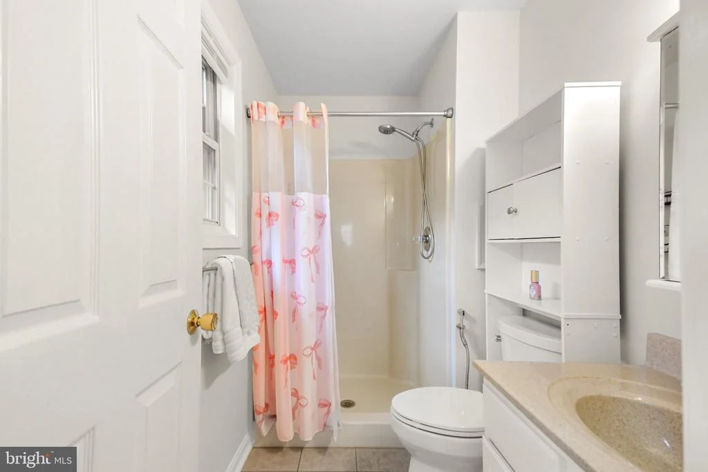 Photo of 16902 READING DRIVE