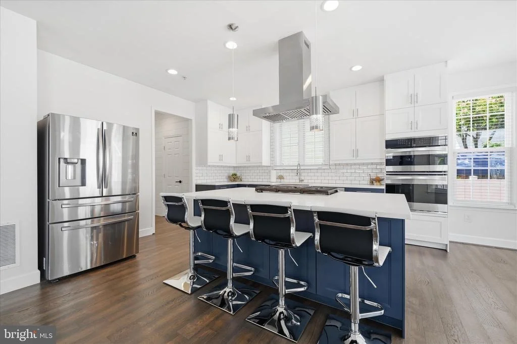 Photo of 23121 FREDERICK ROAD