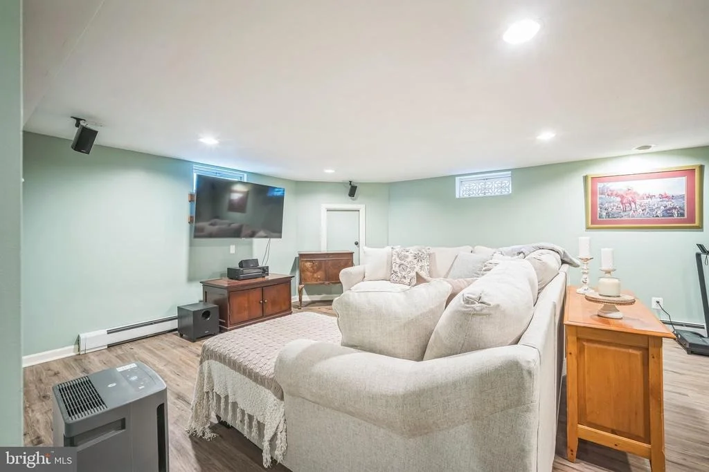 Photo of 6637 MOUNT PHILLIP ROAD