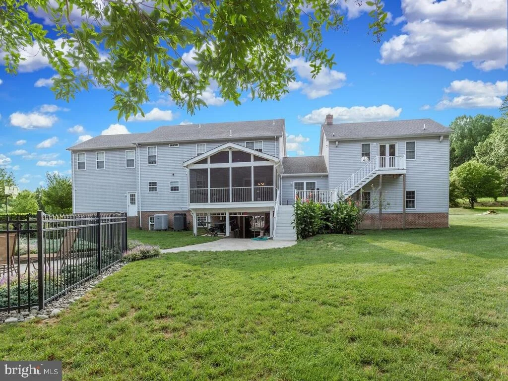 Photo of 12500 PERRYWOOD LANE