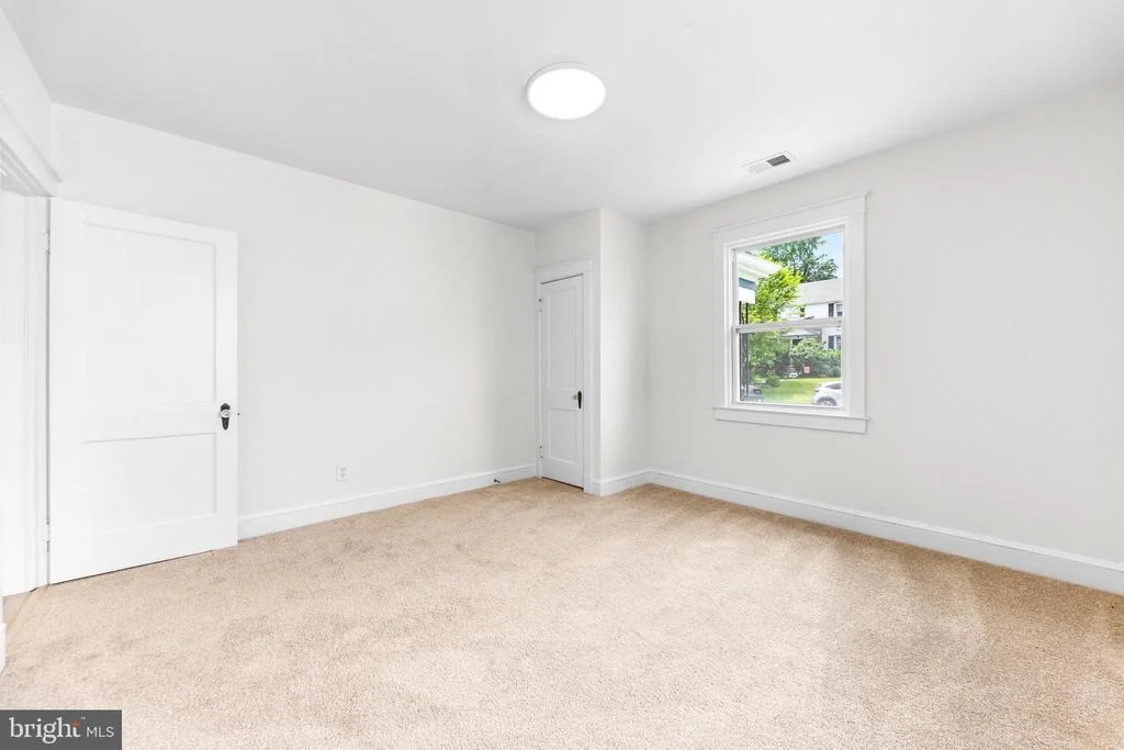 Photo of 5559 ASHBOURNE ROAD