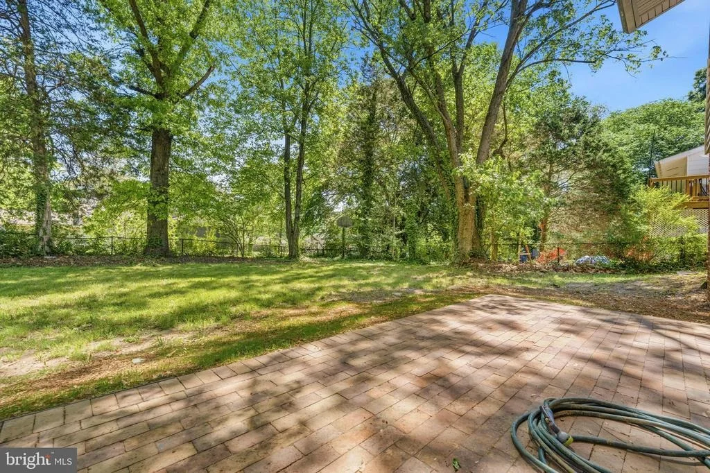 Photo of 4501 APPLE TREE DRIVE