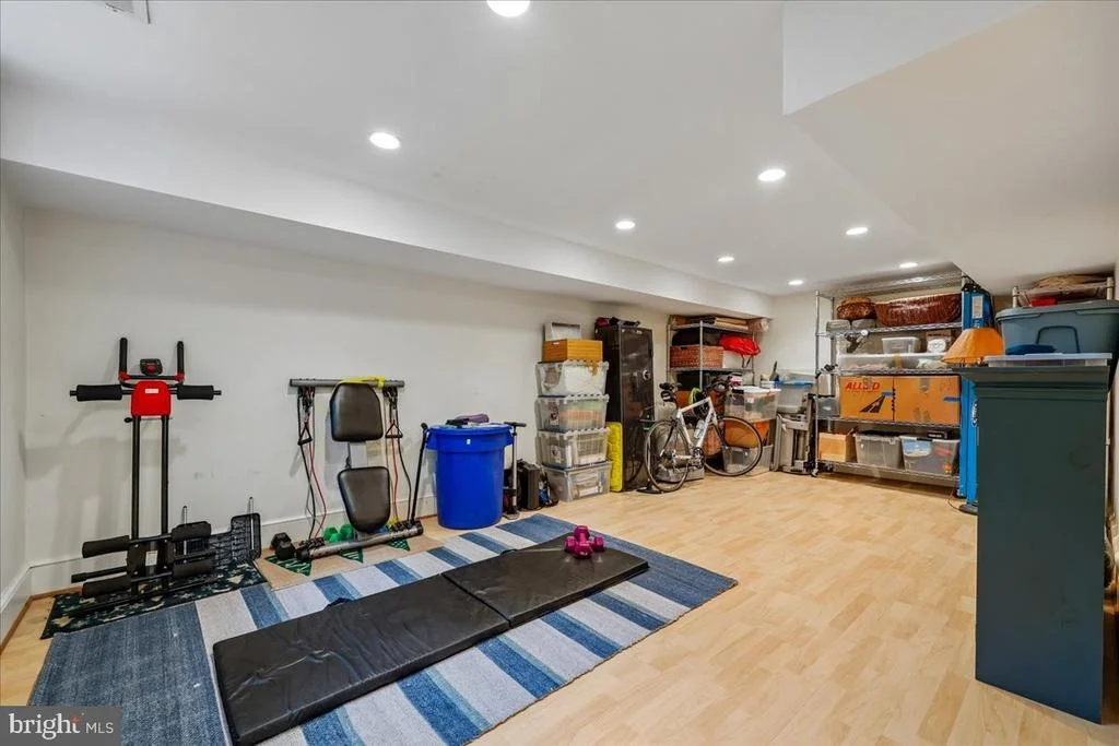 Photo of 1212 WOODSIDE PARKWAY