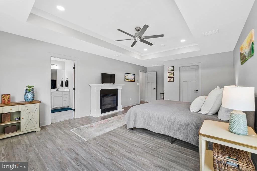 Photo of 238 NORMA DEAN DRIVE