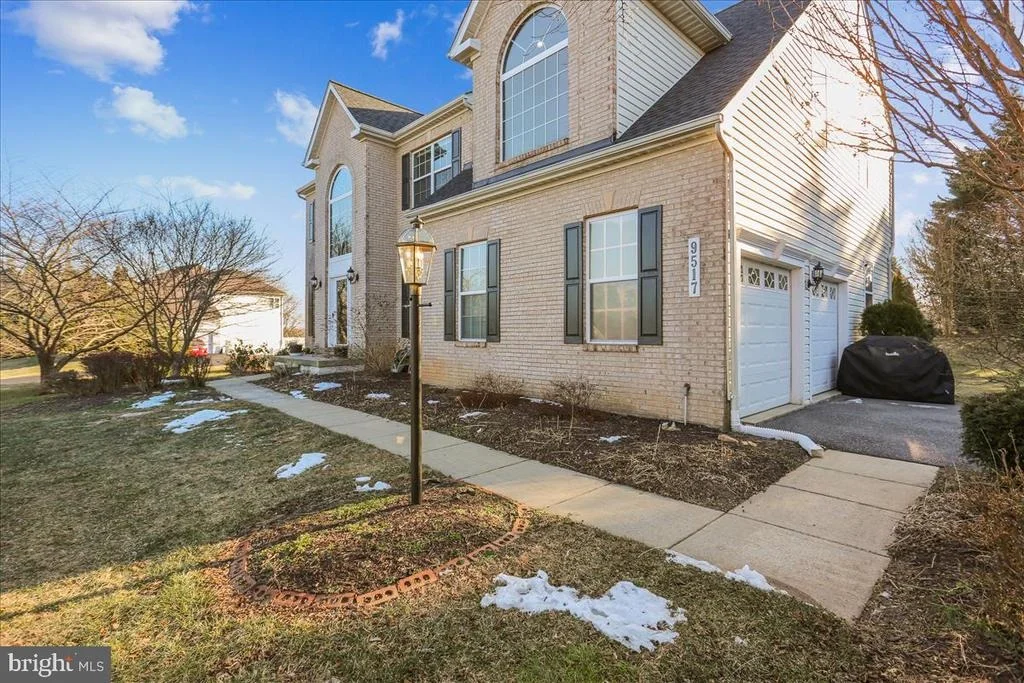 Photo of 9517 GREENEL ROAD
