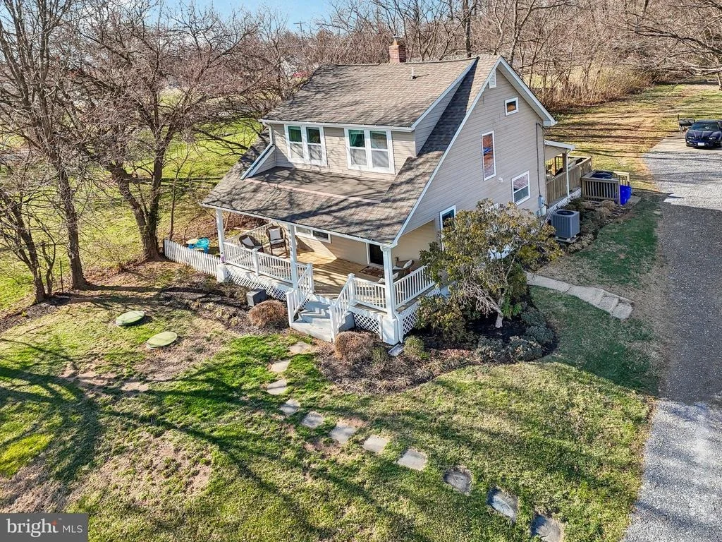 Photo of 9453 HOLSEY ROAD