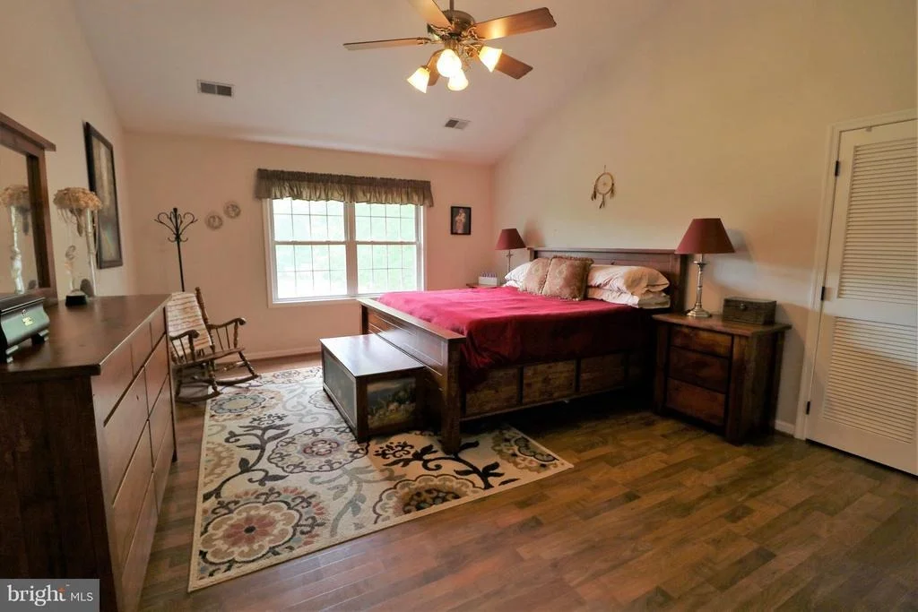 Photo of 4690 YOUNG ROAD