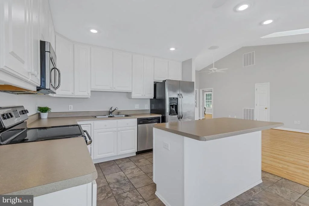 Photo of 976 BRAMMER DRIVE