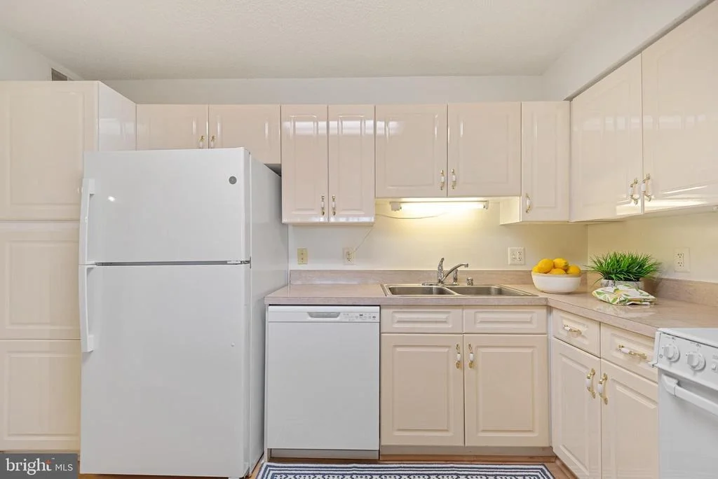 Photo of Unit 209 at 14809 PENNFIELD CIRCLE