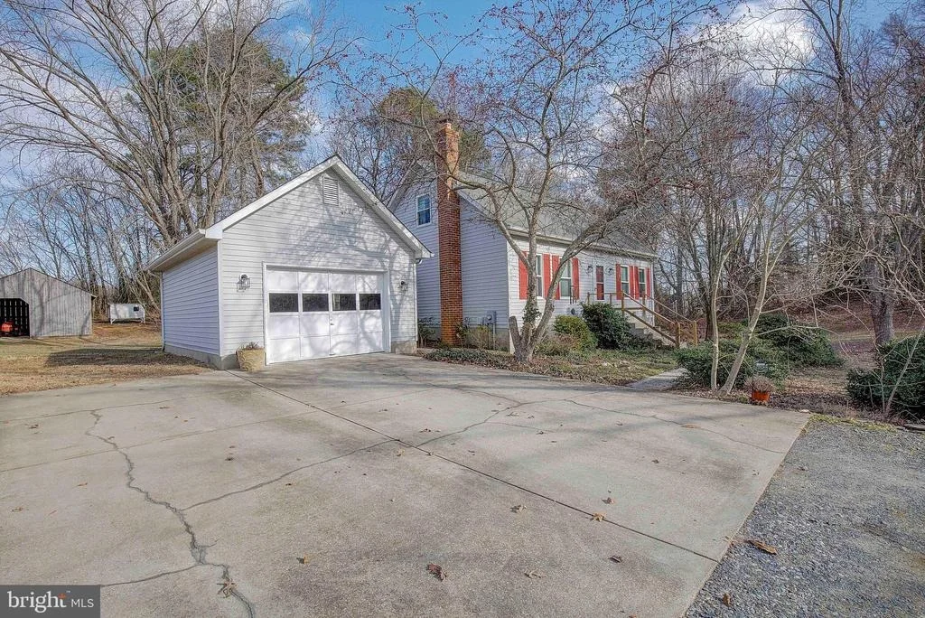 Photo of 9150 MACKALL ROAD