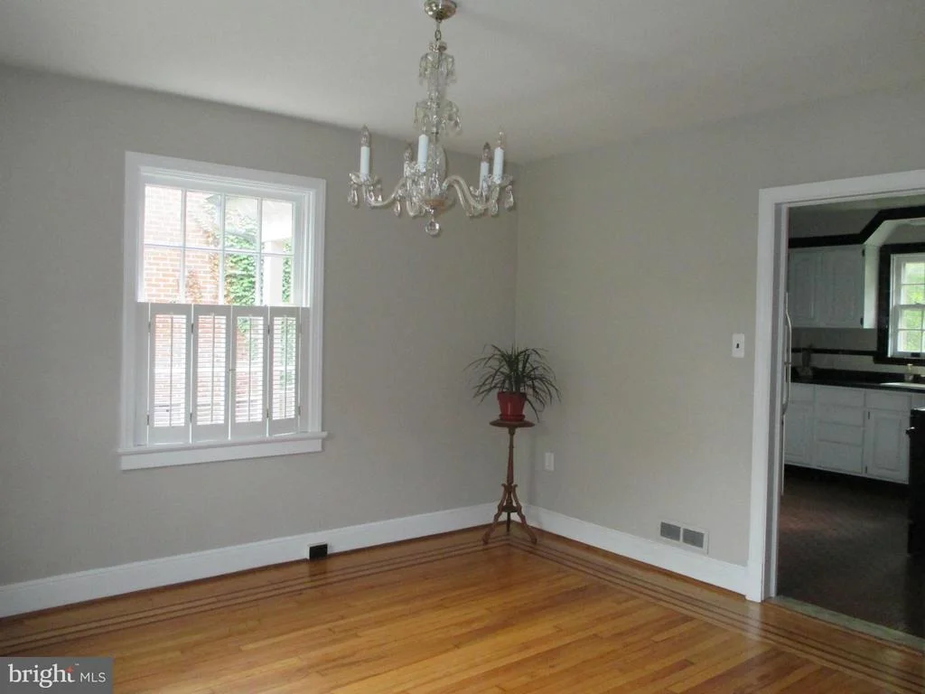 Photo of 424 CARROLL PARKWAY
