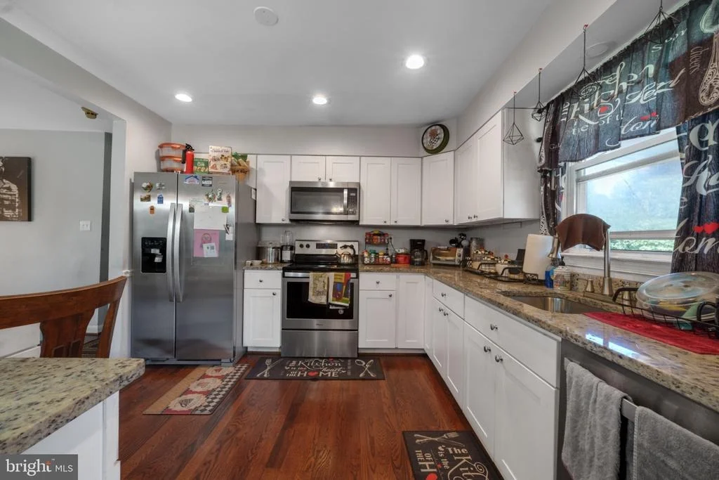 Photo of 8916 TRUBADOR DRIVE