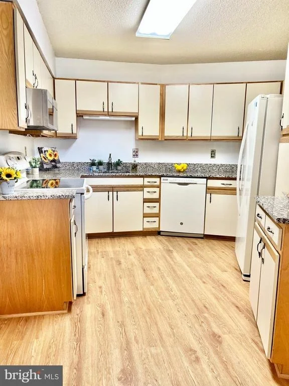 Photo of Unit 3603 at 15115 INTERLACHEN DRIVE