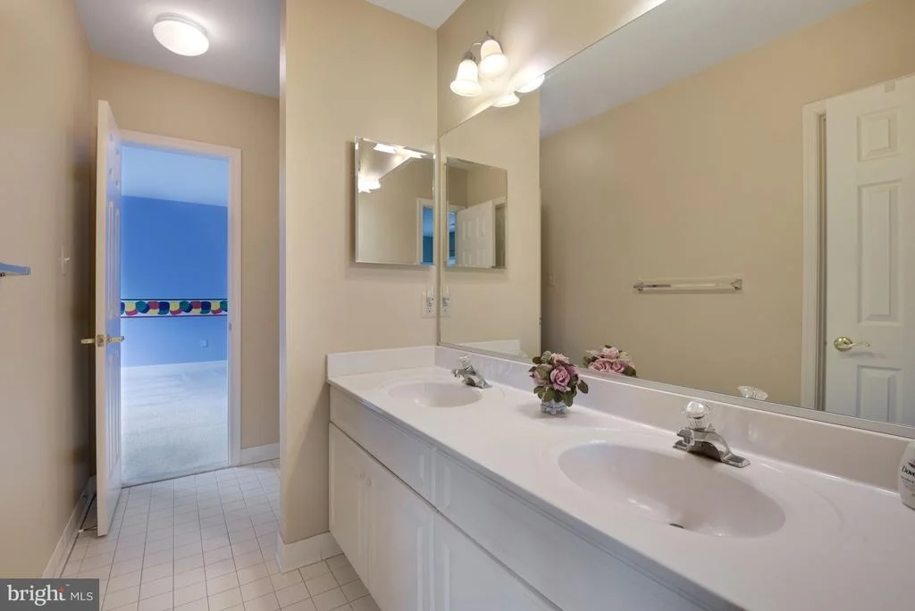 Photo of 10720 CLOVERBROOKE DRIVE