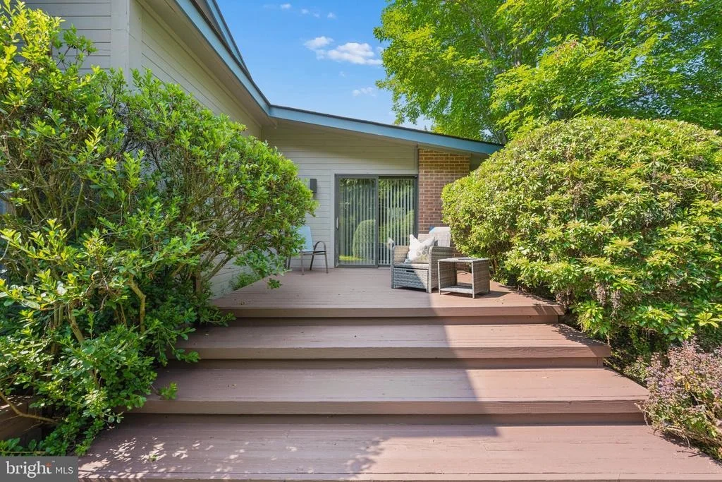 Photo of 17026 BARN RIDGE DRIVE