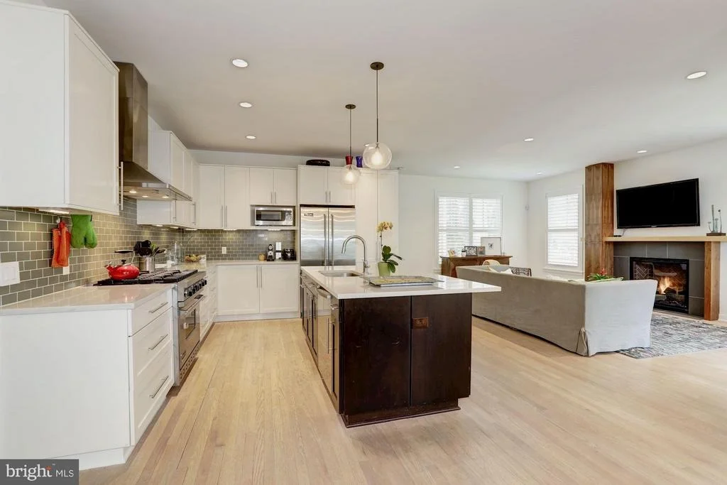 Photo of 5315 WILLARD AVENUE