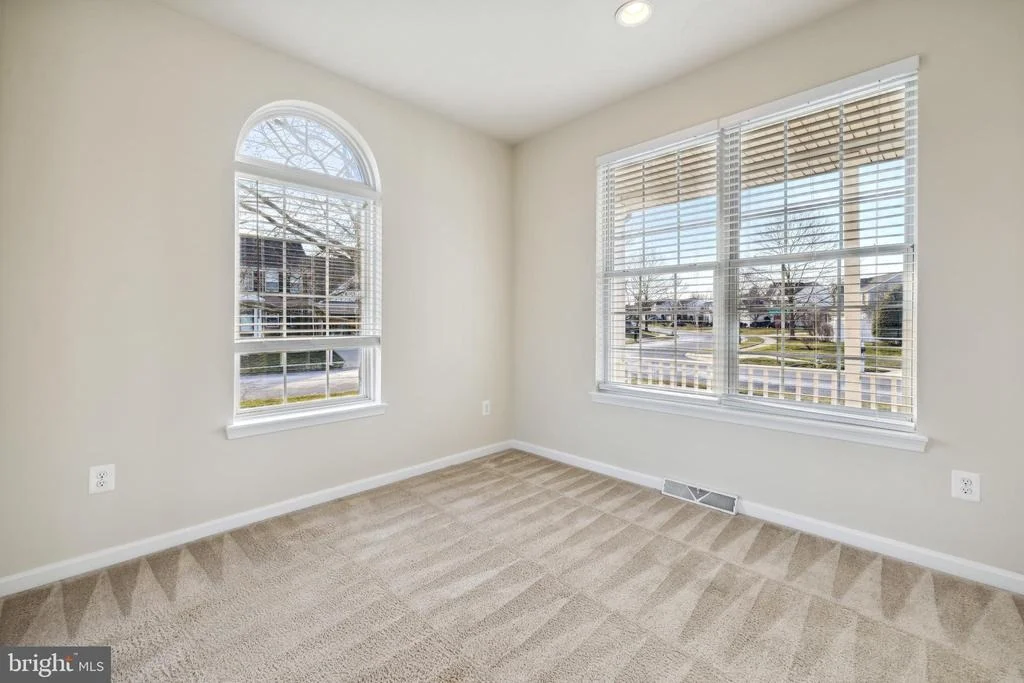 Photo of 4961 FARRINGDON COURT