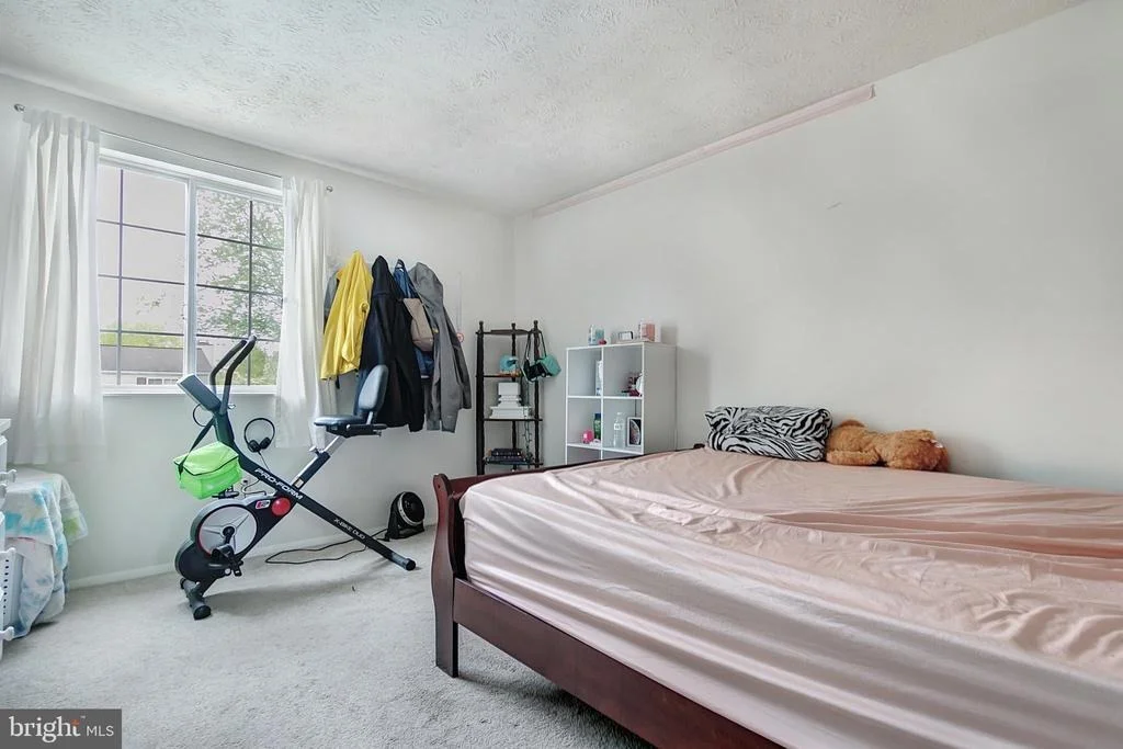 Photo of 1800 LAWNVIEW DRIVE