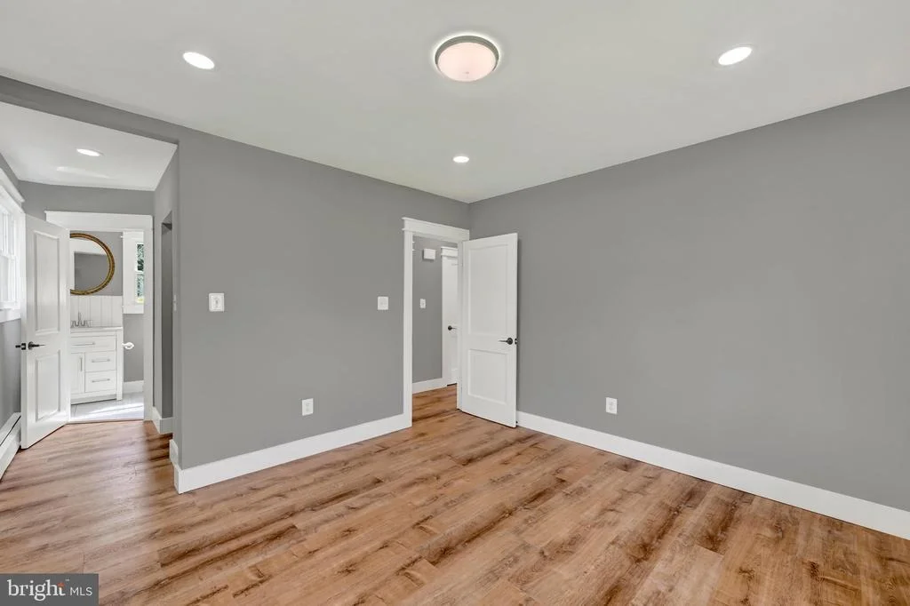 Photo of 634 LONGVIEW