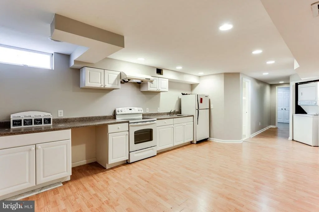Photo of 7851 CROSSBAY DRIVE