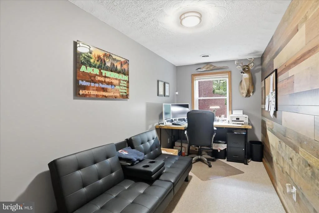 Photo of 435 SUMMIT DRIVE
