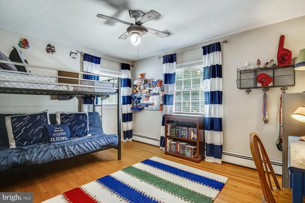 Photo of 1446 WOODACRE DRIVE