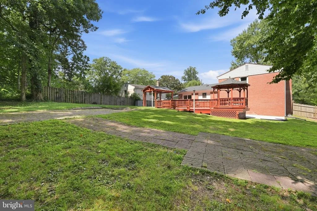 Photo of 2704 WELLER ROAD