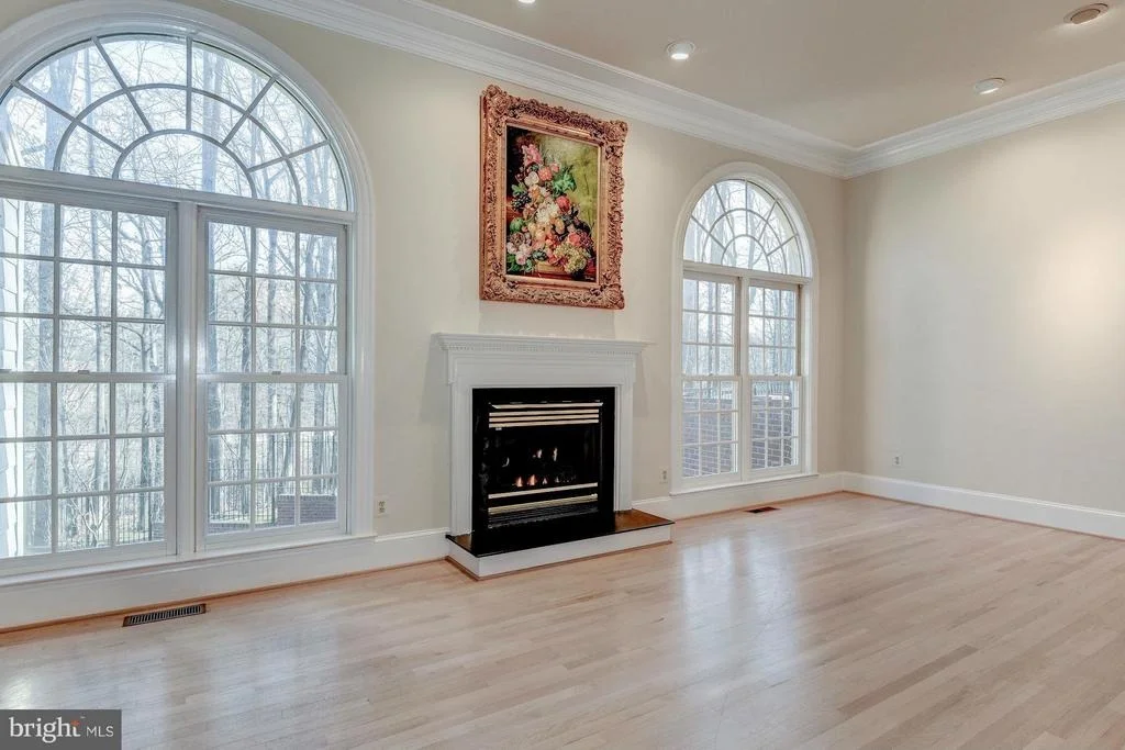 Photo of 11207 POTOMAC CREST DRIVE