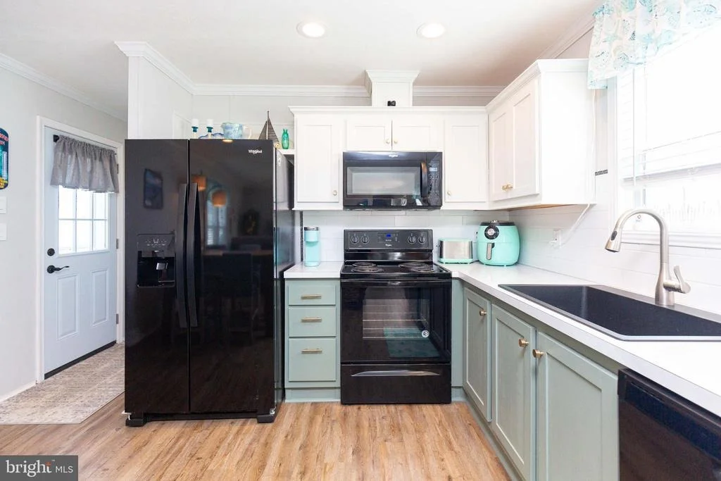 Photo of 31696 SIHAM ROAD