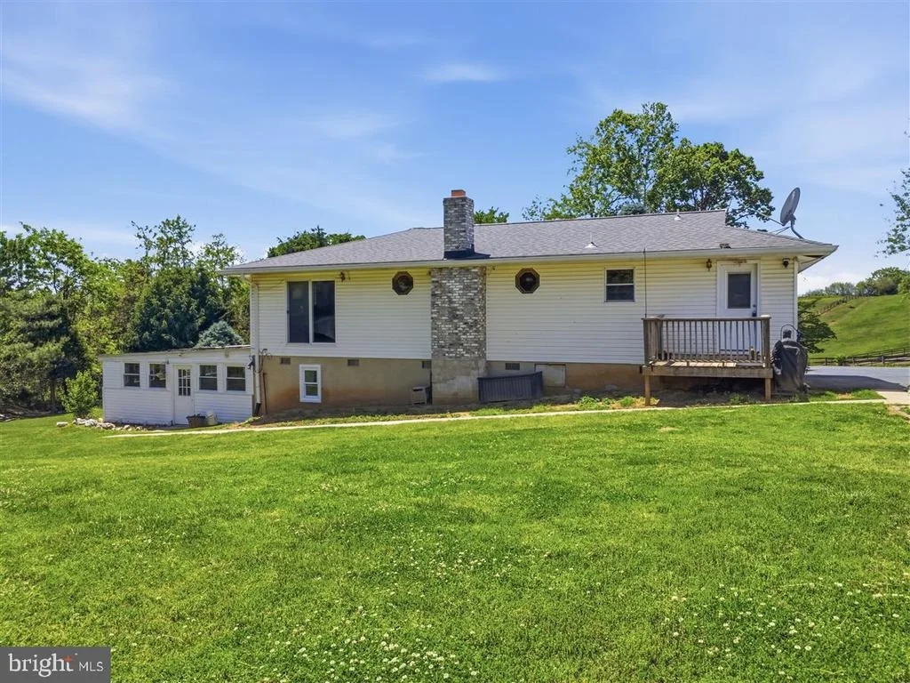 Photo of 2915 FRY ROAD