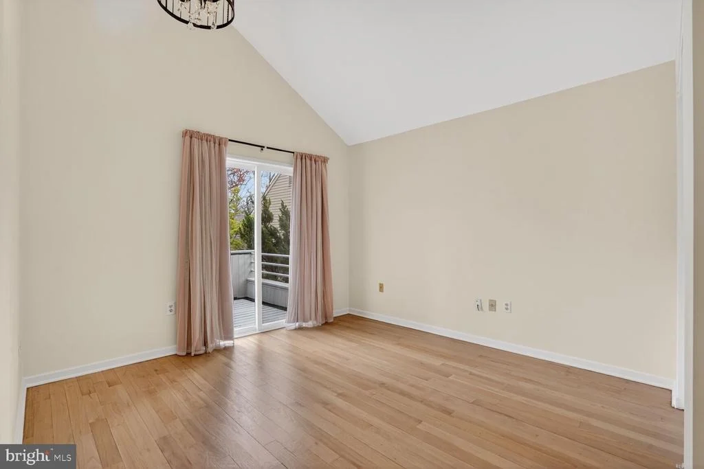 Photo of 2028 BEACON PLACE