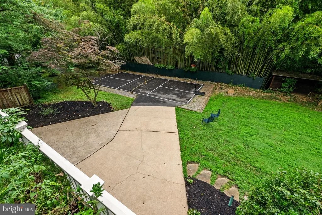 Photo of 8025 RIVERSIDE DRIVE