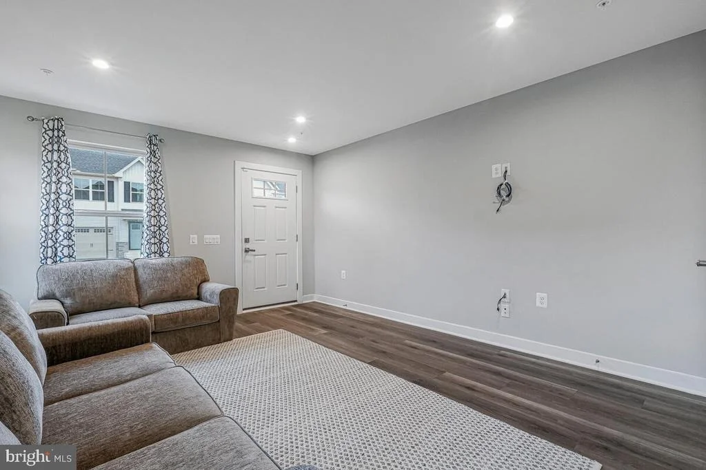 Photo of 14380 LONGHOUSE LOOP