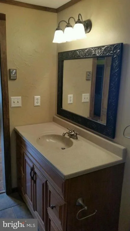 Photo of 780 SPRUCE DRIVE