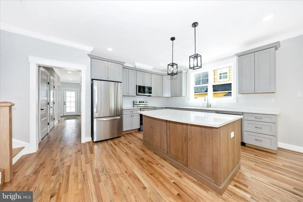 Photo of 109 W 13TH STREET