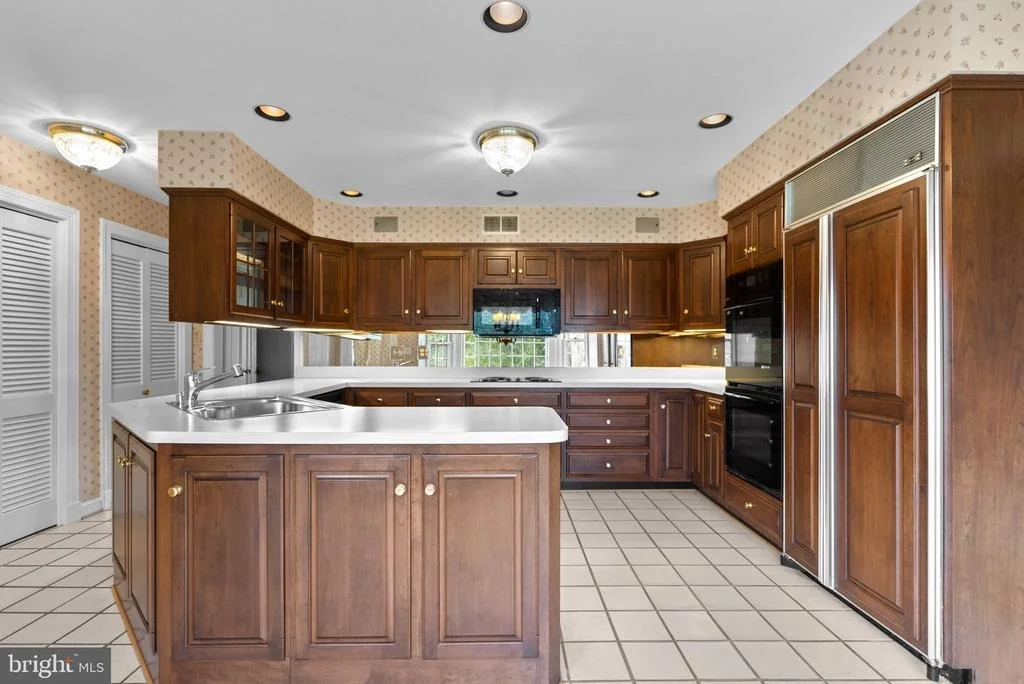 Photo of 1000 ASHLAND DRIVE