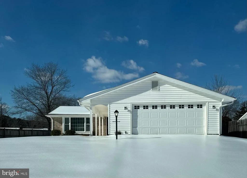 Photo of 1616 DEBRA DRIVE