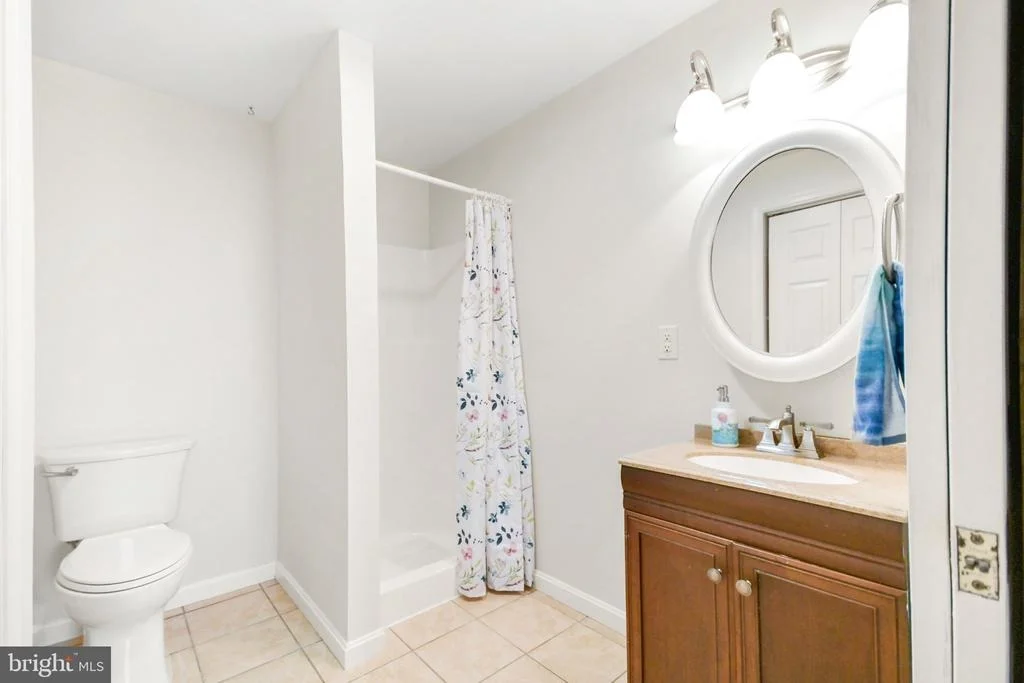 Photo of 16902 READING DRIVE
