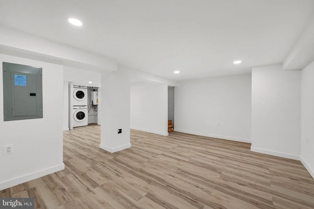 Photo of 710 SILVER SPRING AVENUE