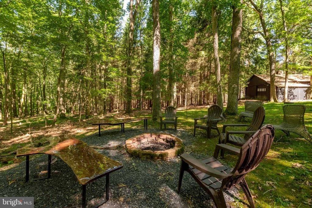 Photo of 106 LODGE CIRCLE